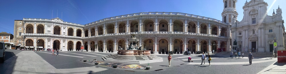 Piazza della Madonna