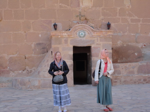 Около входа в Монастырь святой Екатерины. Синай