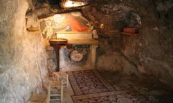 Пещера Иоанна Крестителя. Монастырь в память Рождества Иоанна Предтечи. Эйн Карем.