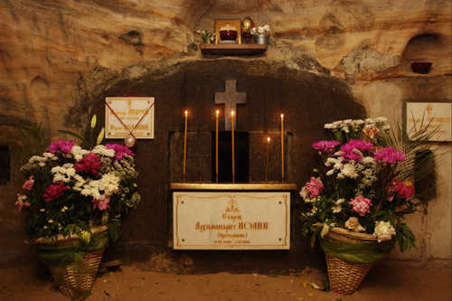 Печоры. Место погребения  архимандрита Иоанна Крестьянкина