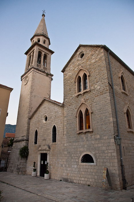Церковь святого Крестителя Иоанна.  Будва. Старый город. Черногория
